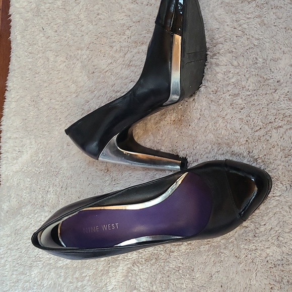 Stilettos - Picture 2 of 8
